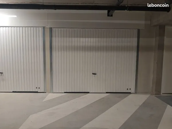 Grand garage box de 15,5 m² Argoulets / Soupetard