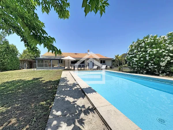 Maison 6 pièces avec piscine