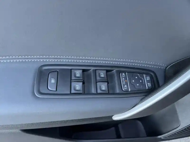 Mercedes Cla 180 / progressive / 5 places / — photo 15