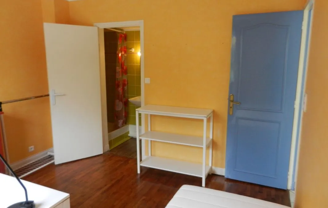 Photo 3