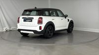 Mini Countryman Cooper 136ch Essential BVA7 — photo 5