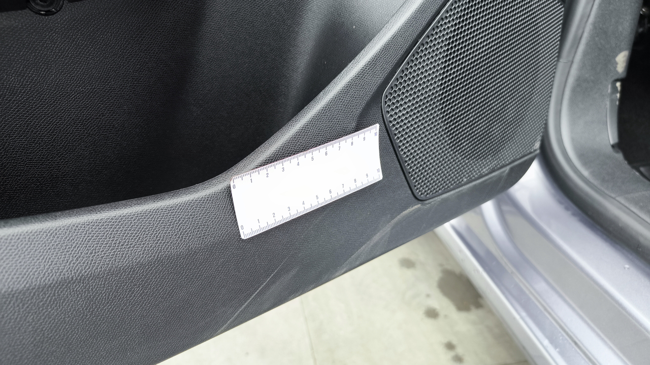Peugeot 308 SW PHEV 180 e-EAT8 — photo 52