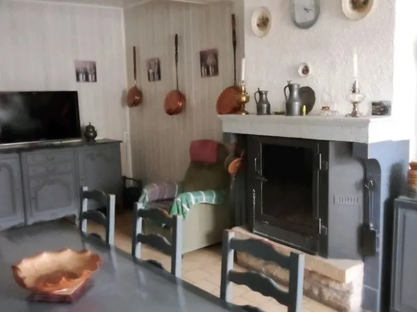 Collocation à la campagne dans grande chambre proche Valduc
