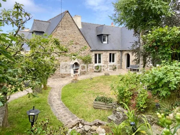 2 MAISONS à LANGOAT - 10 pièce(s) - 120m² et 80m²
