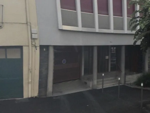 Place de parking en sous-sol - bd lafayette