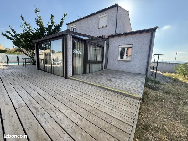 Villa 6 pièces 170 m²