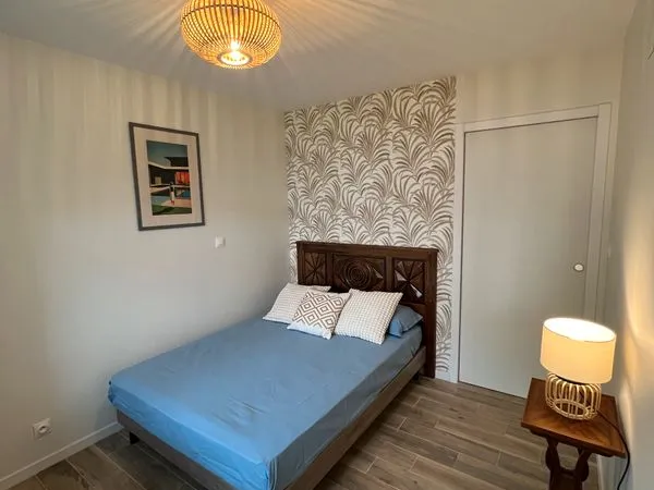 Chambre meublée à louer - centre des Sorinières - bail mobilité uniquement