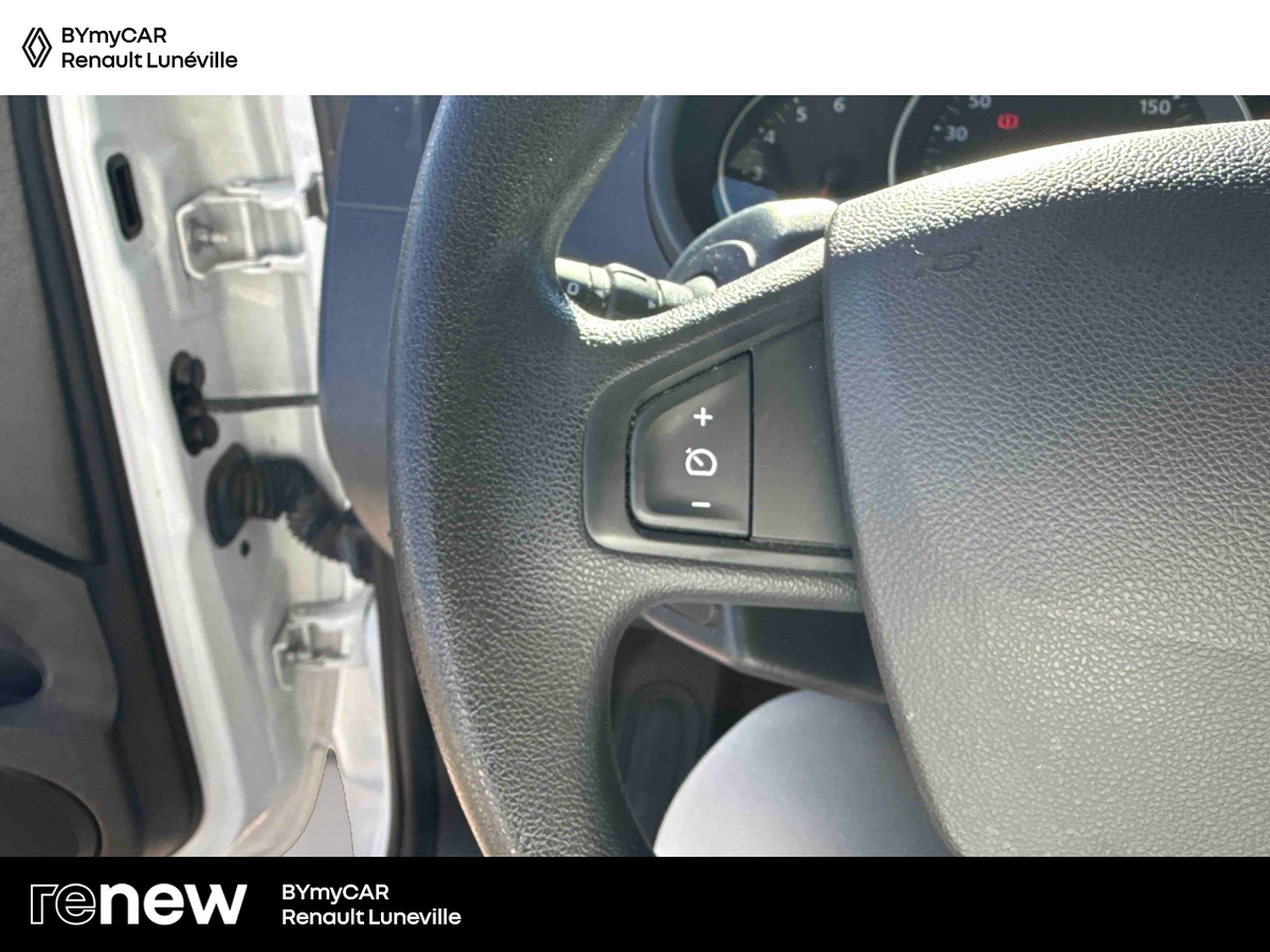 Renault KANGOO EXPRESS DCI 90 E6 EDC — photo 18