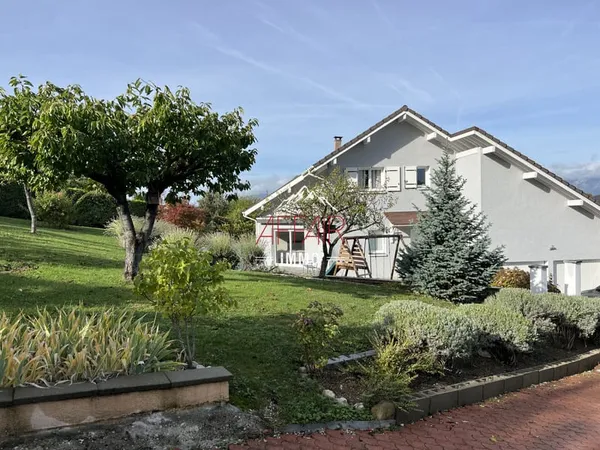 maison individuelle de 150 m2 sur terrain clos Bossey (741