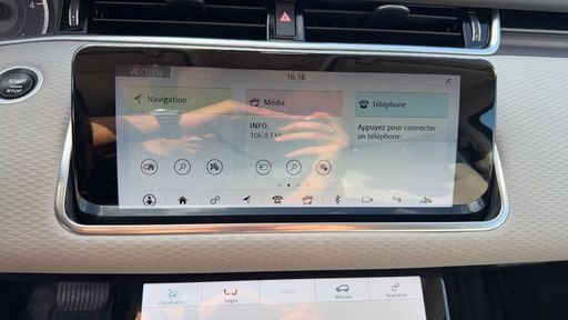 Land Rover Range Rover Evoque 2.0 D 180 AWD BVA - R-Dynamic SE – 2020 – 100395 km – Hybride diesel – Boîte Automatique — photo 20