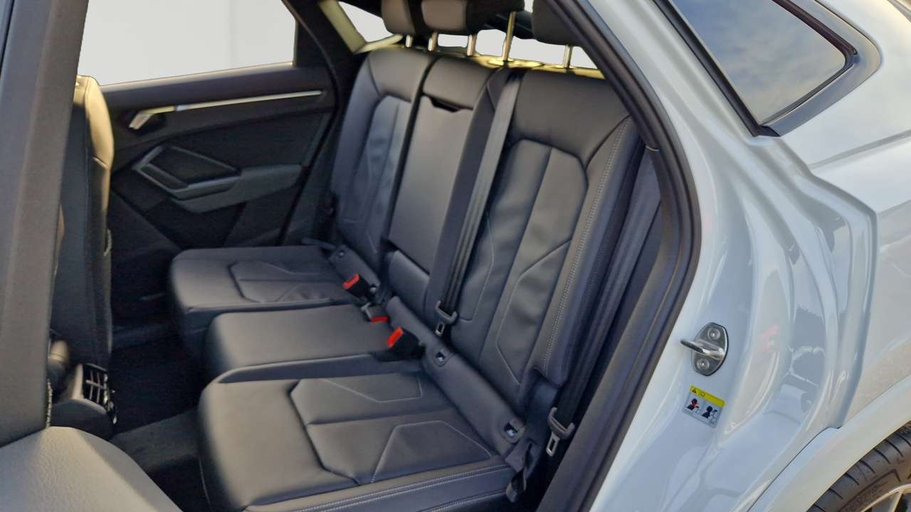 Audi Q3 Sportback 35 TFSI 150 ch S tronic 7 — photo 18