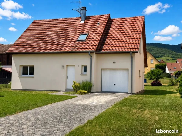 🏡​🏡PORTES OUVERTES LE 12/09 de 10h à13h.. Sur 697 m2 , MAISON familiale, évolutive, piscinable. A dé
