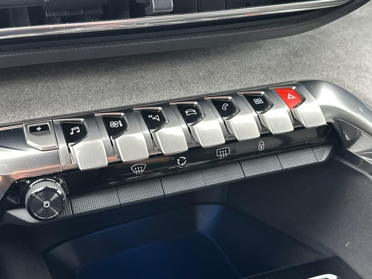 Peugeot 3008 hybrid 225 e-eat8 gt — photo 27