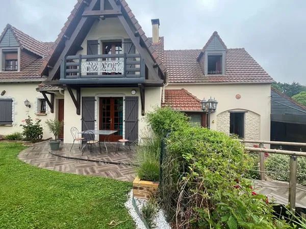 Maison 8 pièces 174 m²