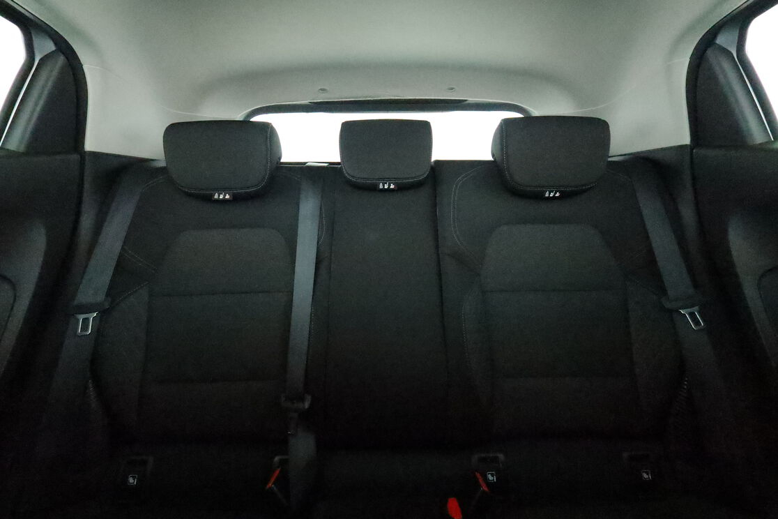 Renault Clio 1.6 E-Tech Business — photo 14