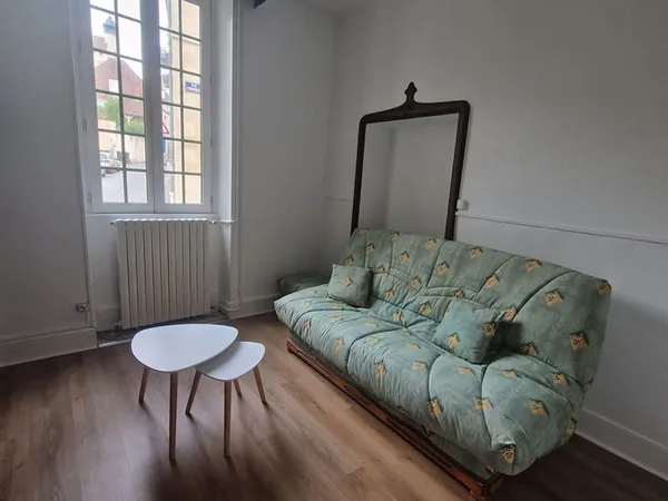 Appartement meublé de 27.43m² en centre-ville de Nevers refait à neuf