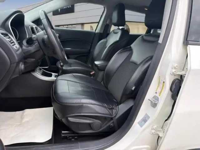 Jeep Compass 1.6 multijet ii 120ch limited 4x2 euro6d-t — photo 9