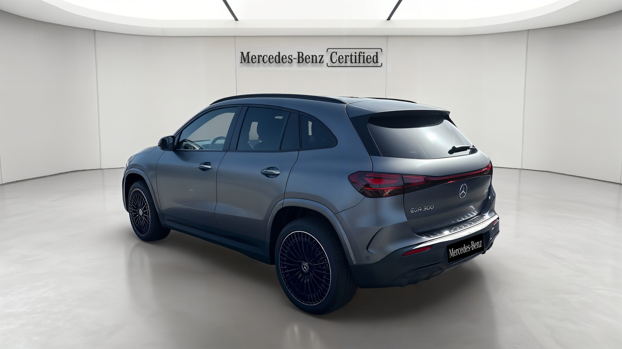 Mercedes EQA 300 4Matic — photo 3