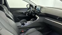 Peugeot 3008 HYBRID 225ch Allure Pack e-EAT8 — photo 15