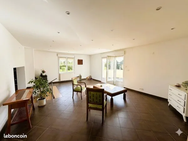 EXCLUSIVITE SECTEUR SEDAN, Maison semi-individuelle de 112 m²