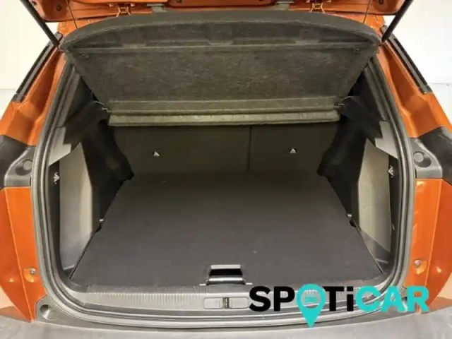 Peugeot 2008 1.2 puretech 130ch s&amp;s allure eat8 — photo 6