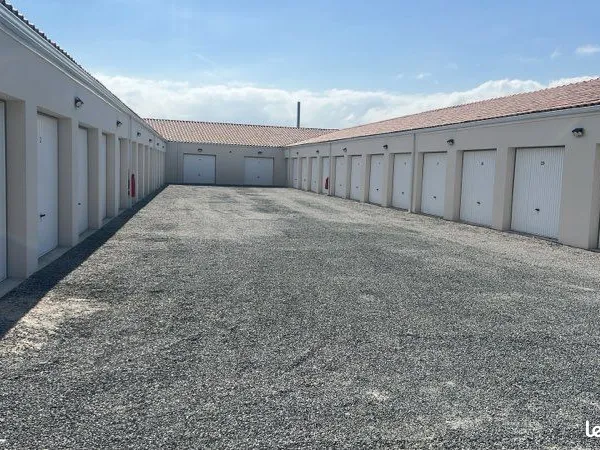 Stockage Location Saint-Georges-de-Didonne 18m² 120€