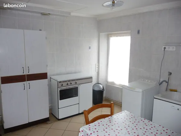 Appartement meuble T2, de 29m, calme privas