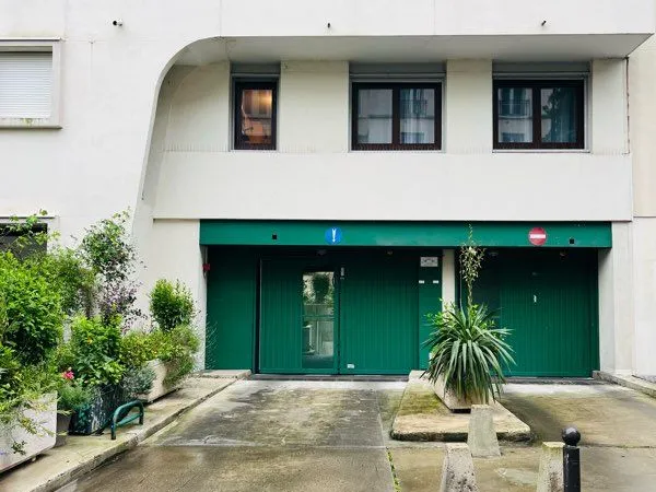 Parking dans résidence sécurisée