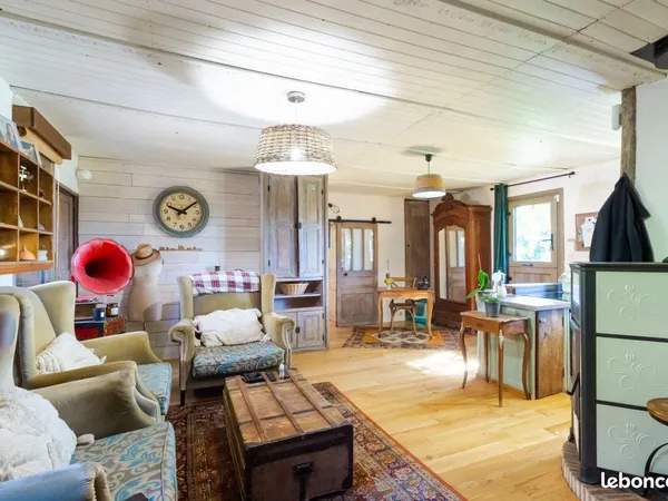 Propriété 4 pièces 80 m²