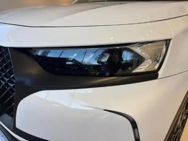 Ds Ds 7 crossback puretech 180ch performance line automatique 10cv — photo 13