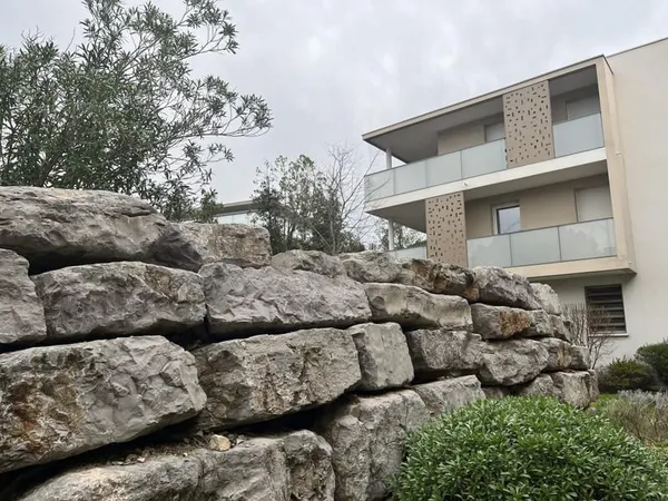 F2 + terrasse et Parking dans résidence récente