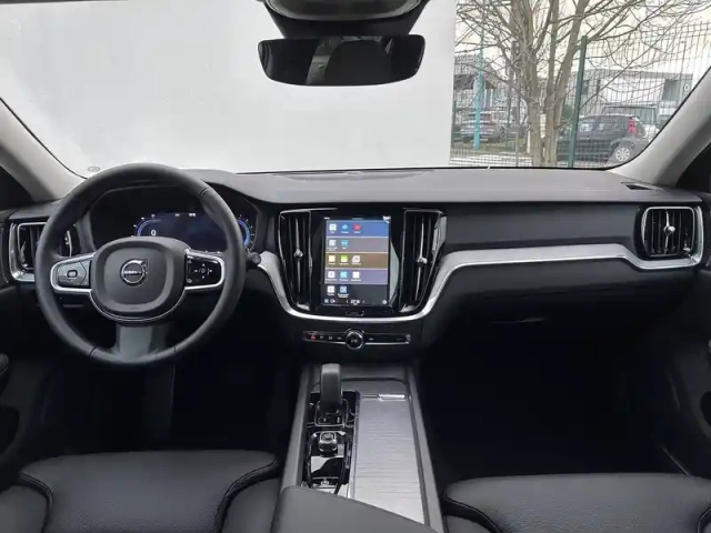 Volvo V60 b4 197 ch dct7 — photo 24