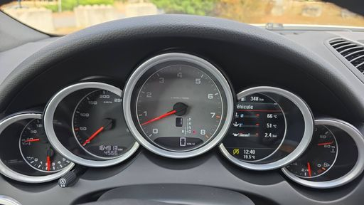 Porsche Cayenne 4.8 V8 400 Tiptronic - S – 2012 – 164913 km – Essence – Boîte Automatique — photo 23
