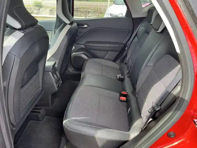 Renault Captur e-tech 145 - 21 — photo 4