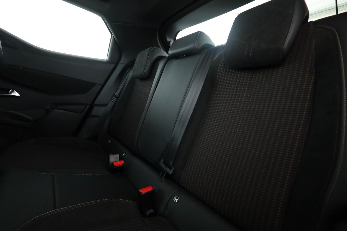 DS Automobiles DS3 Crossback 1.5 Blue-HDi Performance Line + Automatique — photo 13