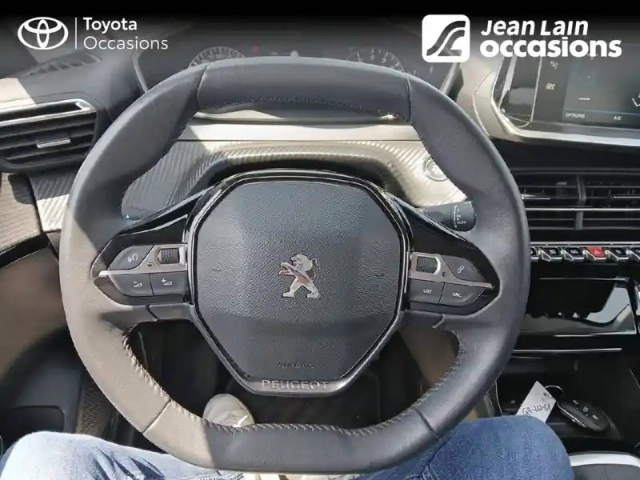 Peugeot 208 puretech 100 s&amp;s bvm6 — photo 12