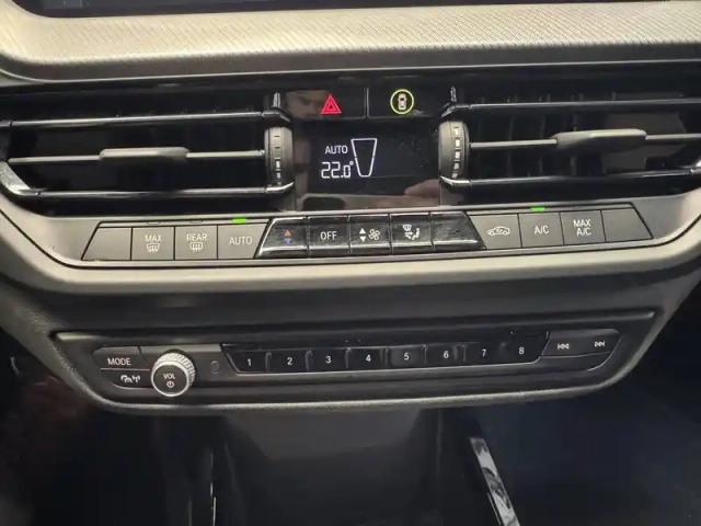 Bmw Serie 1 118i 136 ch dkg7 — photo 29