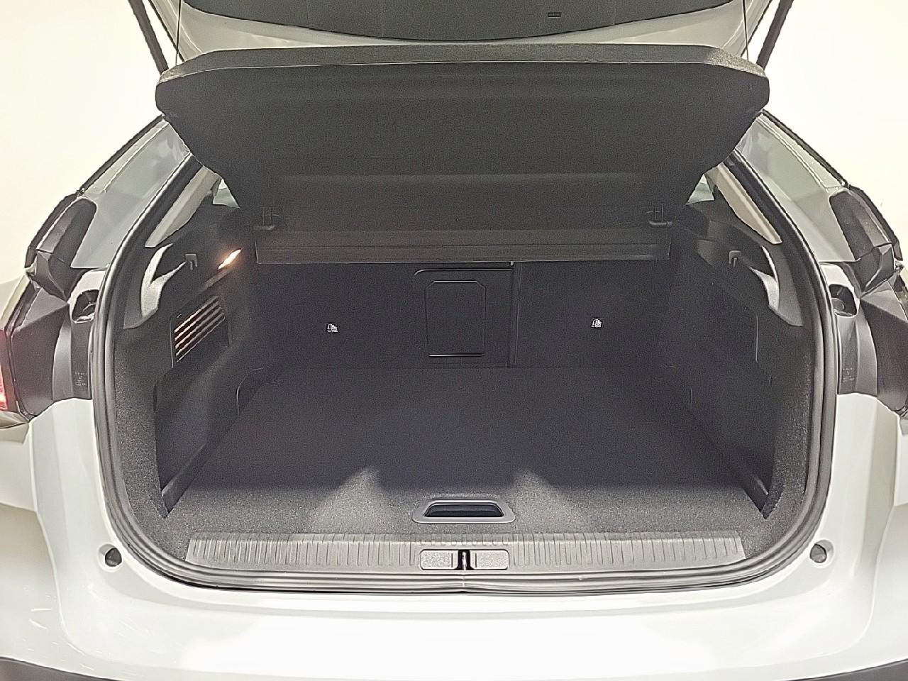 Citroën C4 hybride 136 e-dcs6 max — photo 14