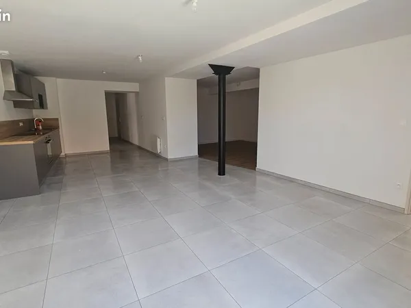 APPARTEMENT A LOUER 117m² 3 CHAMBRES
