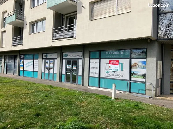 Local bureaux 120 m²