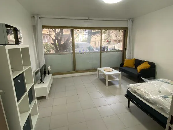 Studio 26 m² meublé et tout équipé - Vendu loué - Proche Timone