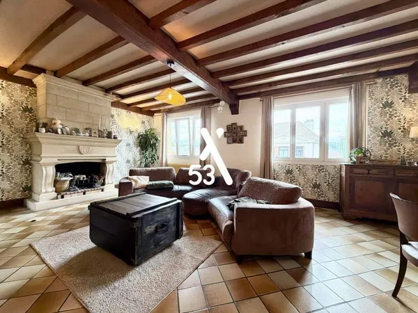 Maison 6 pièces 348 m²