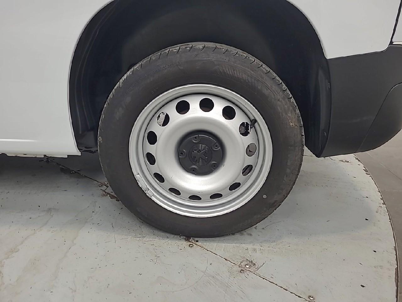 Peugeot Partner fourgon m 950 kg bluehdi 100 s&s bvm6 — photo 16