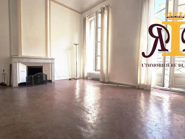 Appartement de caractere en plein centre ville