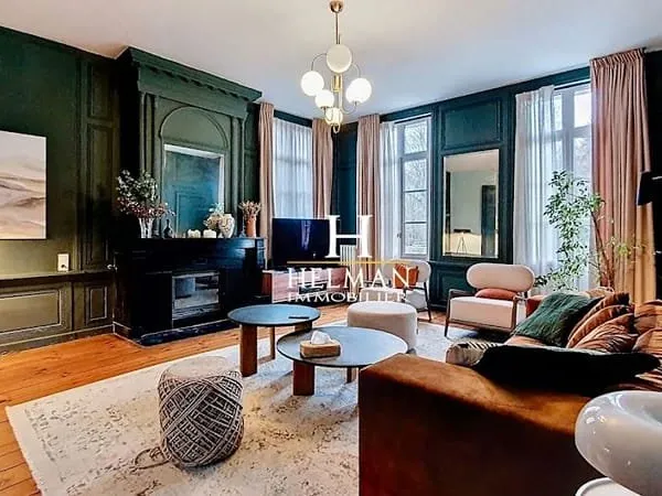 Maison 7 pièces 226 m²