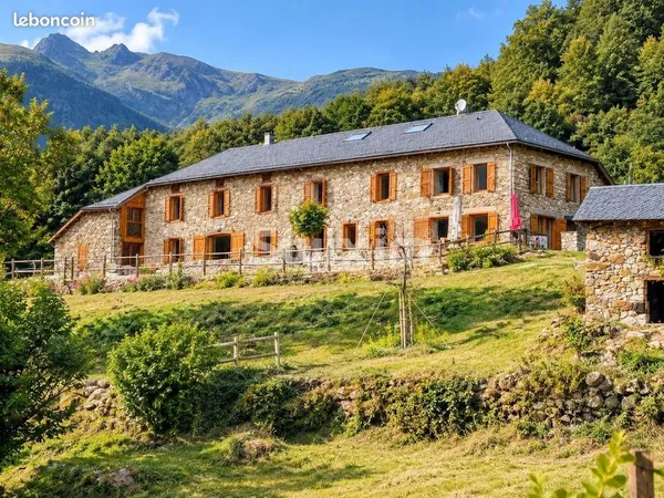 Propriété 7 pièces 270 m²