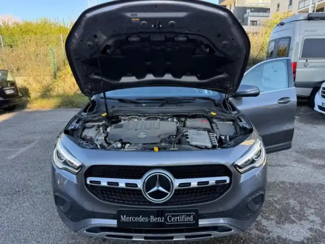 Mercedes Gla 200 d progressive line — photo 29