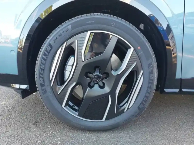 Peugeot 3008 electrique 210 ch 73 kwh — photo 13