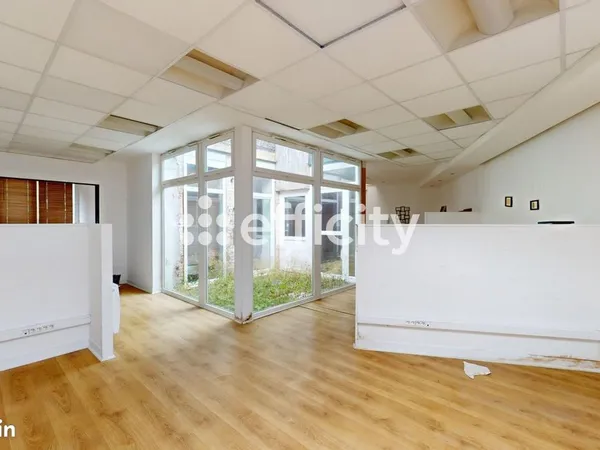 Immeuble 217 m²