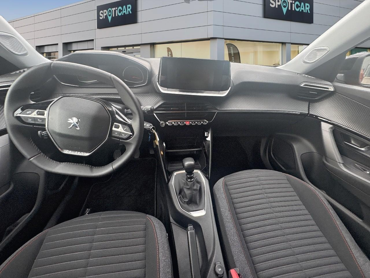 Peugeot 2008 1.2 puretech 130ch s&s active — photo 8